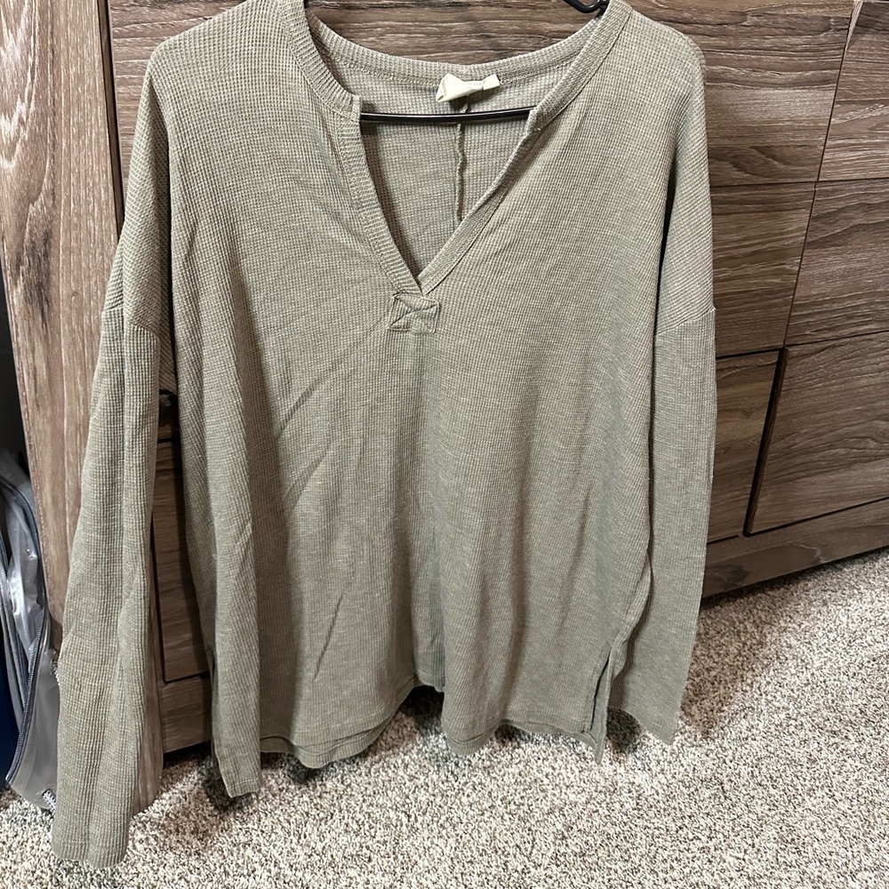 Long Sleeve Women’s Small